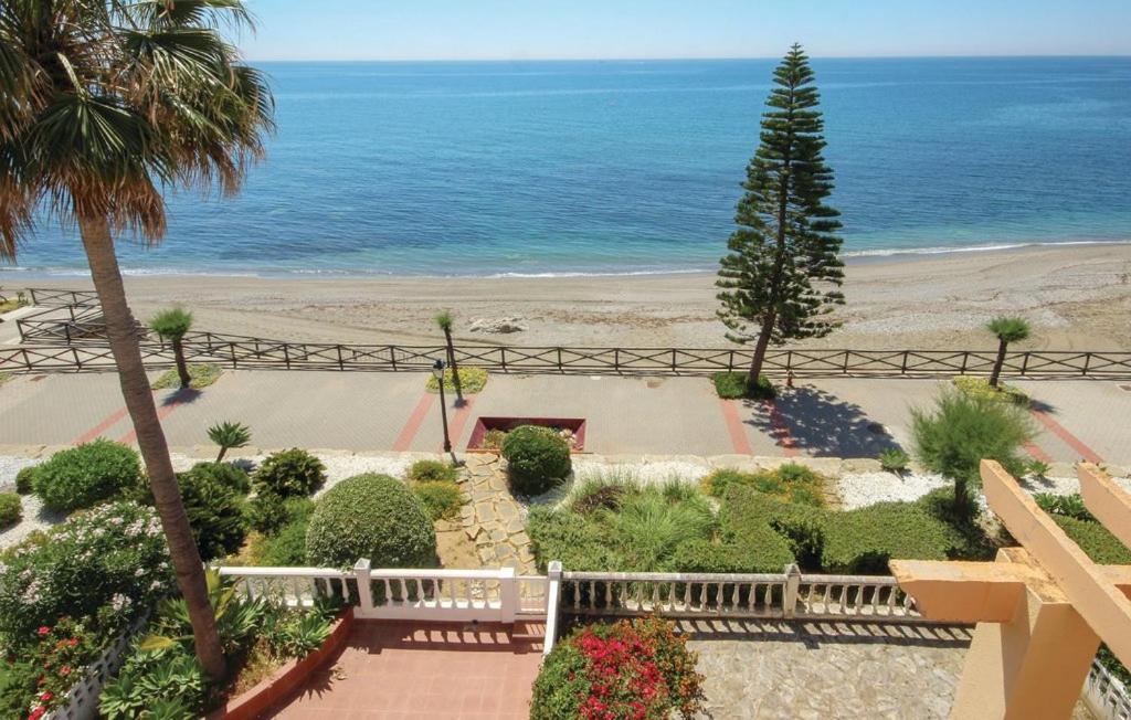 Penthouse On The Beachfront Estepona Exterior foto